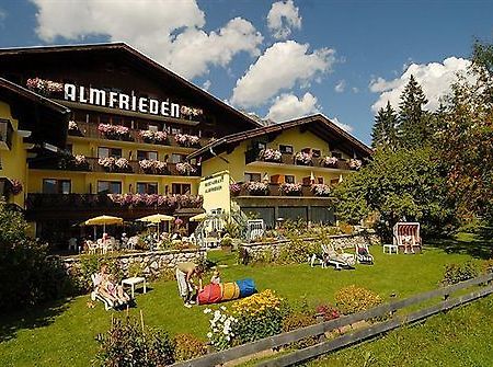 Almfrieden Hotel & Romantikchalet Рамзау Экстерьер фото